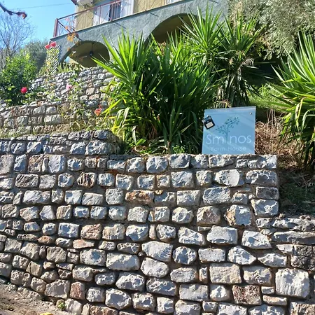 Nyaraló Sminos E4 Path, γυθειο Monachi Sikia